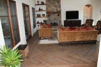 wood flooring herringbone pattern